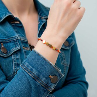 Lunéa bracelet en or et perles aponaises 1 tour-porté