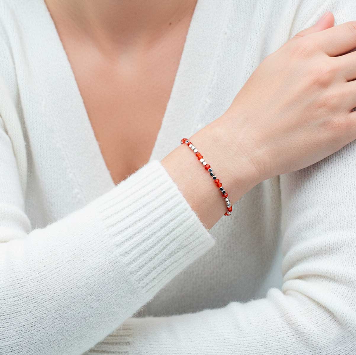 Faye bracelet argent 925, cristal rouge 1 tour-portรฉ